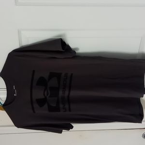 under armor Tshirt